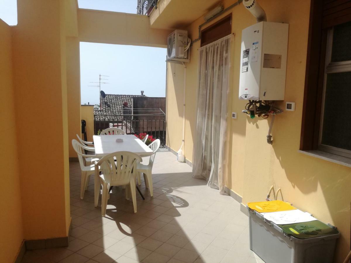 Casa Vacanza Petrulli ザッフェラーナ・エトネーア エクステリア 写真